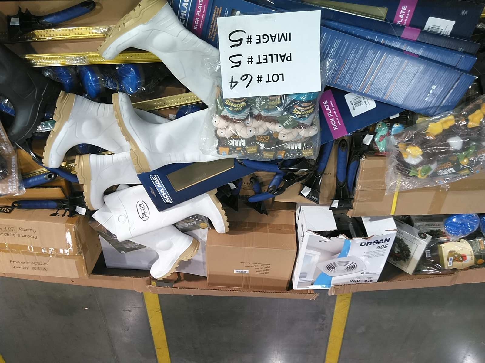 5 Pallets of UNMANIFESTED Mixed Merchandise, Visalia, CA