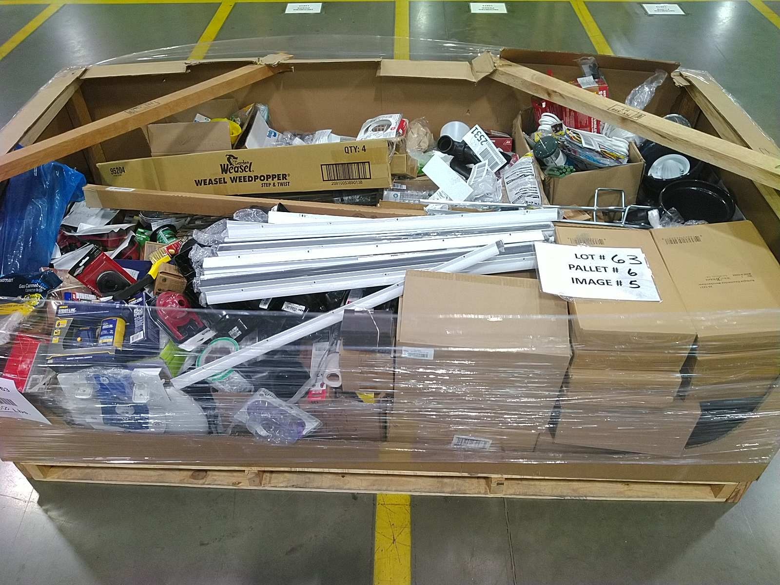 6 Pallets of UNMANIFESTED Mixed Merchandise, Visalia, CA