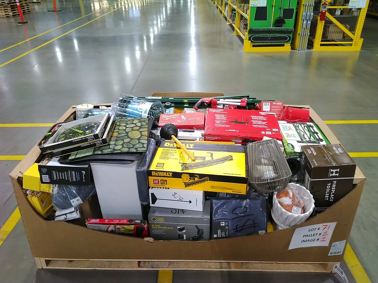 6 Pallets of UNMANIFESTED Mixed Merchandise, Like New Condition ...