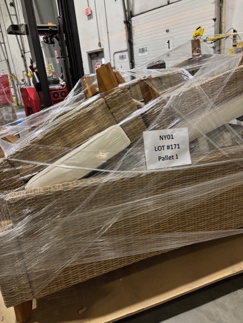 1 Pallet of UNMANIFESTED Mixed Merchandise, Gansevoort, NY