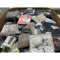 4 Pallets of Women's & Men's Apparel & More (VAR-6305561), Like New, 591 Units, Ext. Retail $21,660 CAD, Varennes, QC, Canada