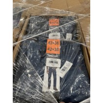 5 Pallets of Men's Apparel (VAR-6640090), NEW CONDITION, 989 Units, Ext. Retail $47,300 CAD, Varennes, QC, Canada