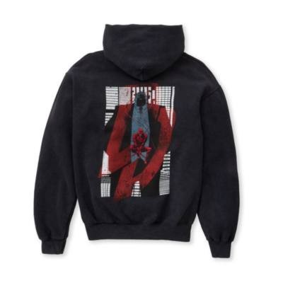 5 Pallets of Hoodies, Jackets, Light Saber Toys & More, 840 Pieces, Ext. Retail &pound;31,585, UK Stock