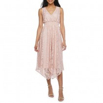 Image of 2 Pallets of Dresses & Suits, Athletic Wear & More, (Lot J0310471) Like New Condition, 1,265 Units, Ext. Retail $78,899, Lenexa, KS