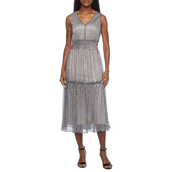 1 Pallet of Dresses & Suits, Athletic Wear, Lingerie & More Ext. Retail $38,169, Lenexa, KS