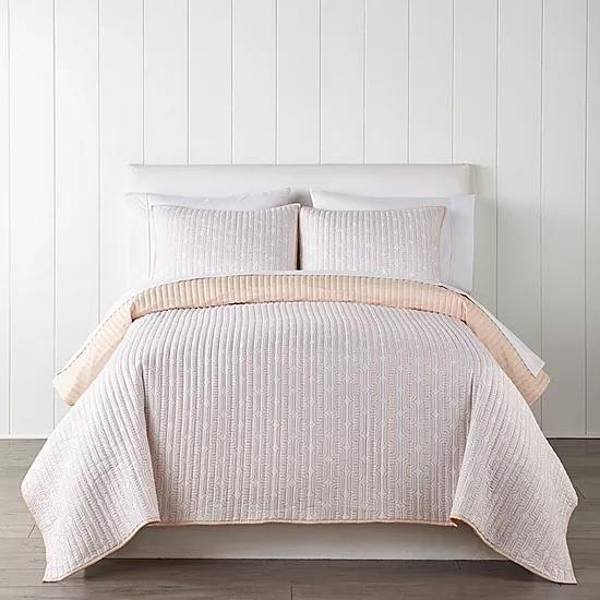 2 Pallets of Bedding & Accessories & More Ext. Retail $19,835, Reno, NV