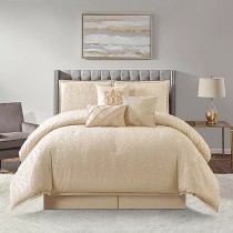 3 Pallets of Bedding & Accessories & More, (Lot J0404118) Like New Condition, 203 Units, Ext. Retail $33,560, Reno, NV