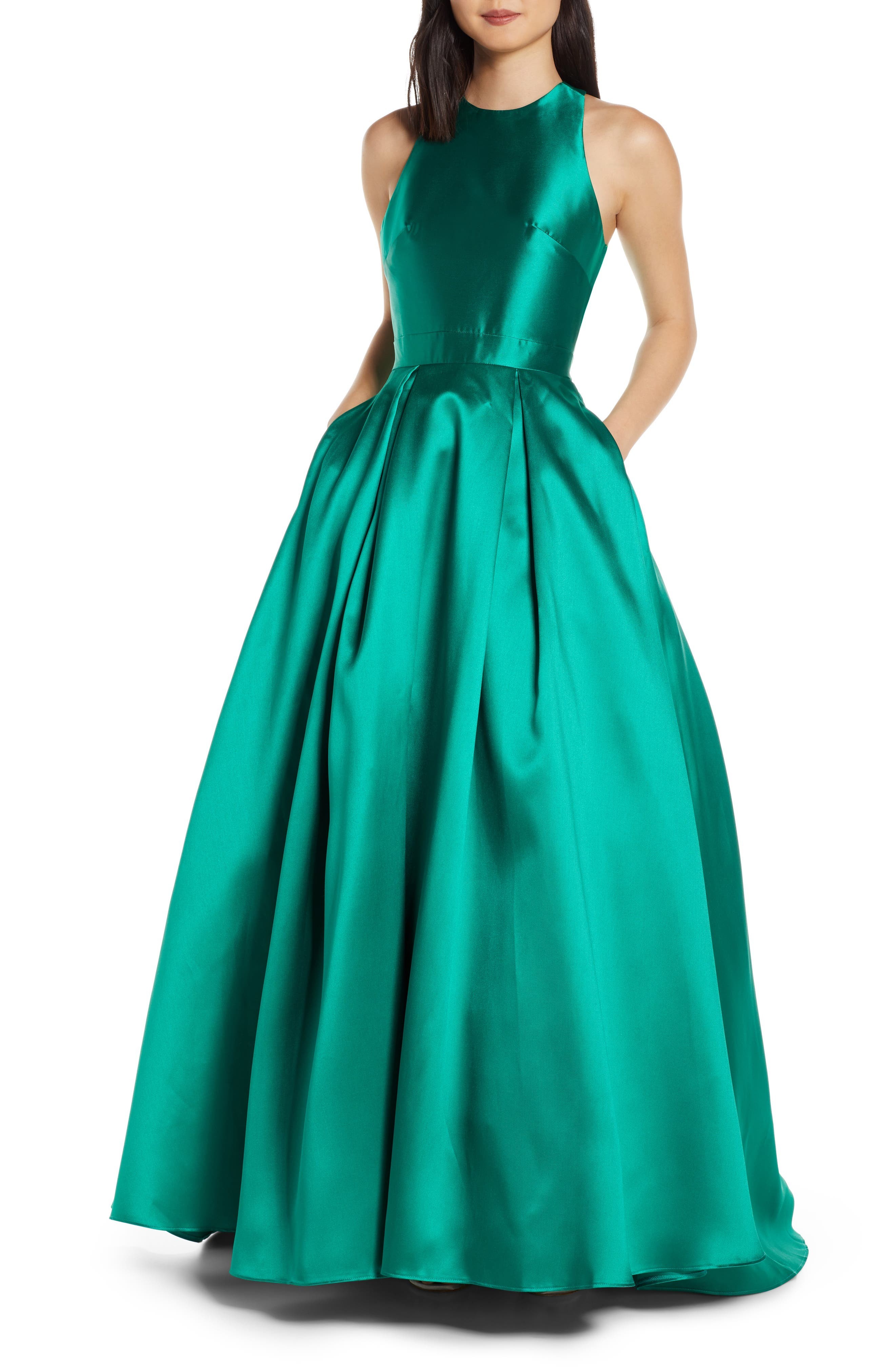 2 Pallets of Accessories & Apparel by All in Favor & More, 760 Units