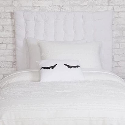 6 Pallets of Accent Tables, Vanities & More by Décor Therapy Ext. Retail $15,871, Southaven, MS