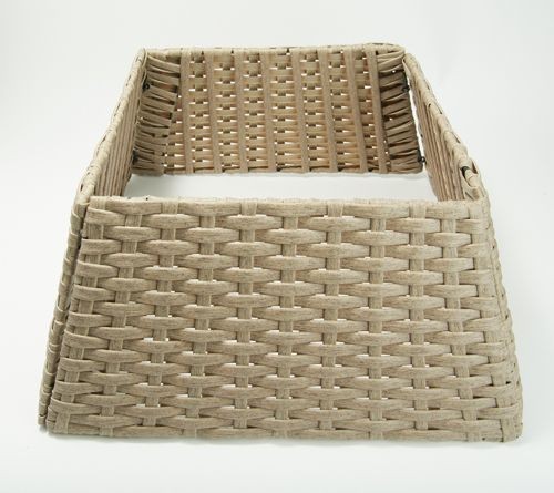 1 Pallet of Christmas Tree Skirts by Bethlehem Lights Ext. Retail $7,424, Ontario, CA, USA