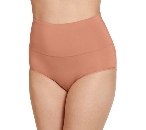 1 Pallet of Intimates & Apparel by Breezies, Jockey & More Ext. Retail $21,474, Florence, SC