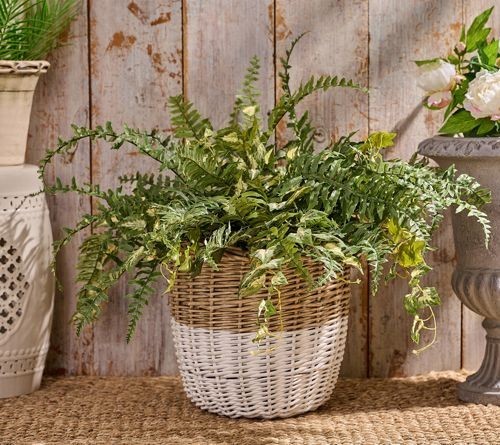 1 Pallet of Home Décor & More by Valerie Parr Hill & More Ext. Retail $3,052, Ontario, CA, USA