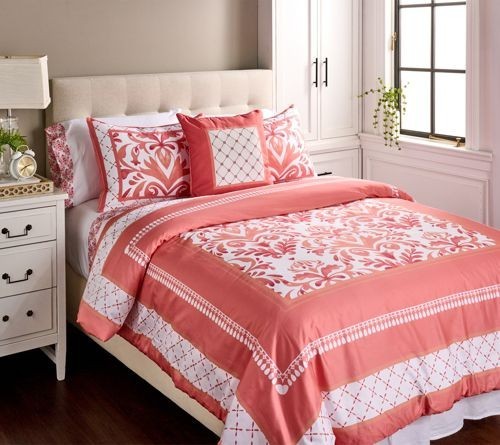 6 Pallets of Home Décor by Valerie Parr Hill & More Ext. Retail $16,957, Ontario, CA, USA