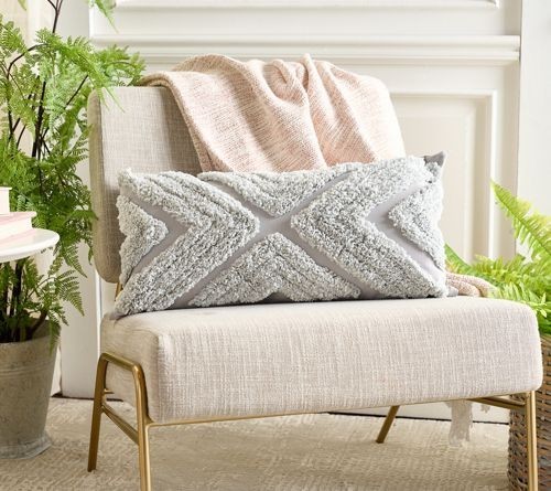 1 Pallet of Bedding, Holiday Décor & More by Temp-tations & More Ext. Retail $4,855, Florence, SC