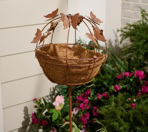 1 Pallet of Outdoor Living, Décor & More by Home Reflections & More Ext. Retail $1,607, Florence, SC