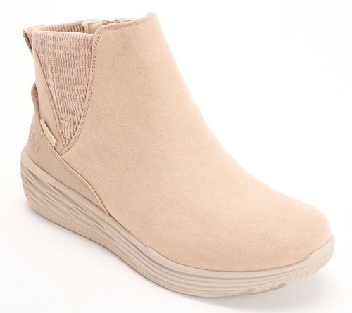 1 Pallet of Accessories by Skechers, Ryka & More Ext. Retail $12,798, Ontario, CA, USA