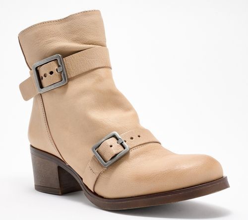 3 Pallets of Shoes by Skechers, Ryka & More, 468 Pairs, Ext. Retail $41,252, Ontario, CA, USA