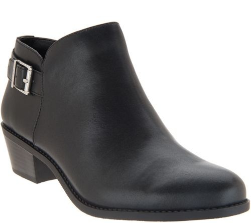 3 Pallets of Footwear by Clarks & Vionic, 87 Pairs, Carton Damaged (Lot 5_3757), Retail $7,095 