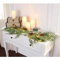 1 Pallet of Holiday & Home Décor & More by Valerie Parr Hill & More, 64 Units, Used - Fair Condition, Ext. Retail $4,330, Florence, SC