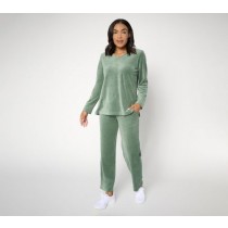 5 Pallets of Apparel by Belle by Kim Gravel, Denim & Co. & More, 655 Units, Used - Fair Condition, Ext. Retail $45,300, Florence, SC