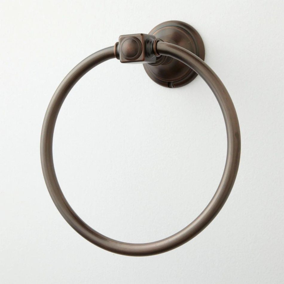 1 Pallet from Signature Hardware of Toilet Paper Holders, Towel Rings & More Ext. Retail $51,660, Erlanger, KY